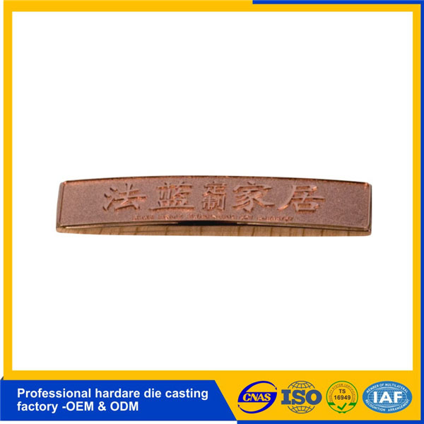 Custom Electroplated Zinc Alloy Nameplate Expert for Luggage & Bags